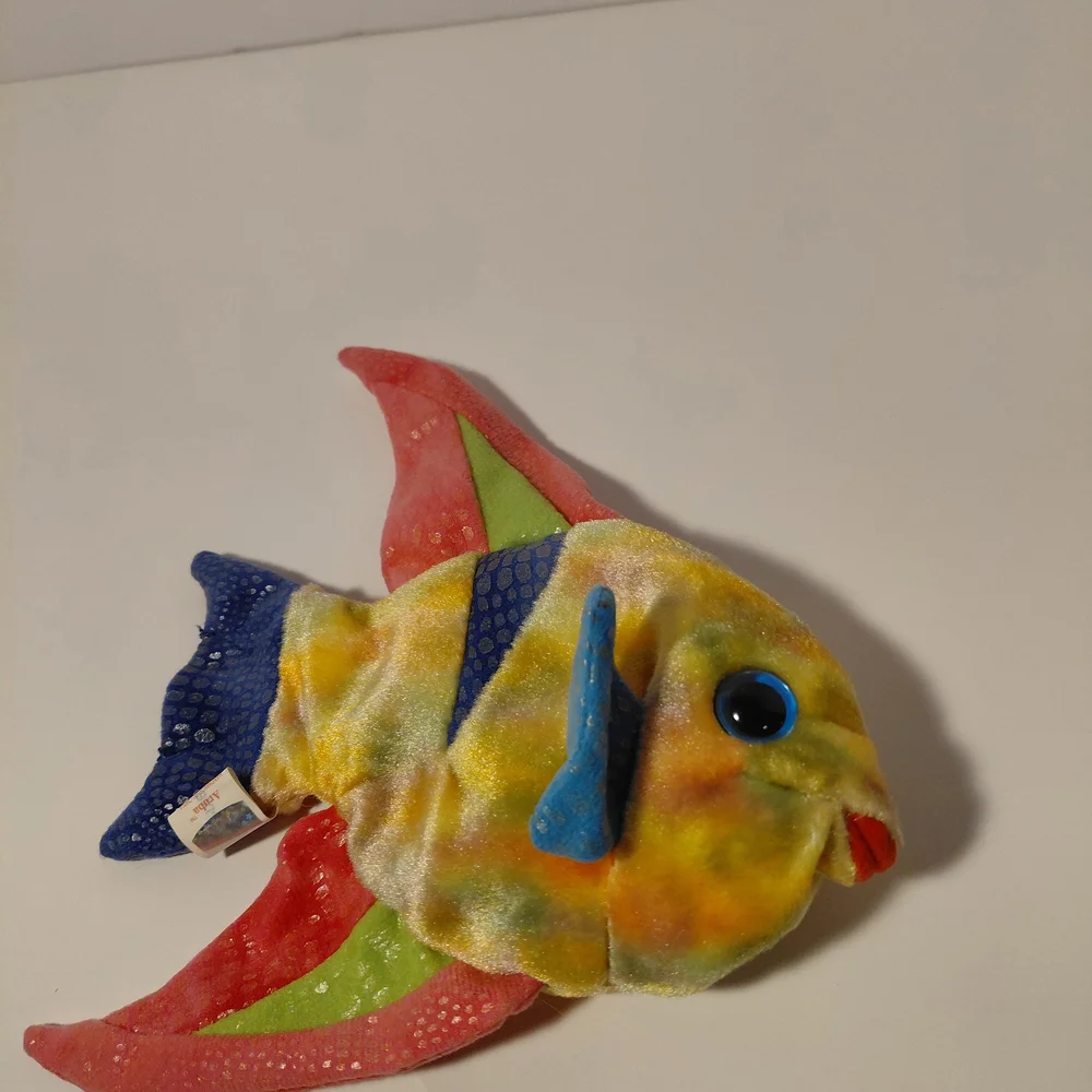 Colorful Plush Fish Toy for Pets
